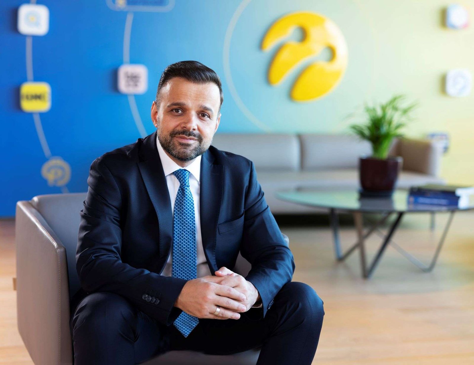 Turkcell ilk çeyrekte net karını yüzde 14,9 artırdı