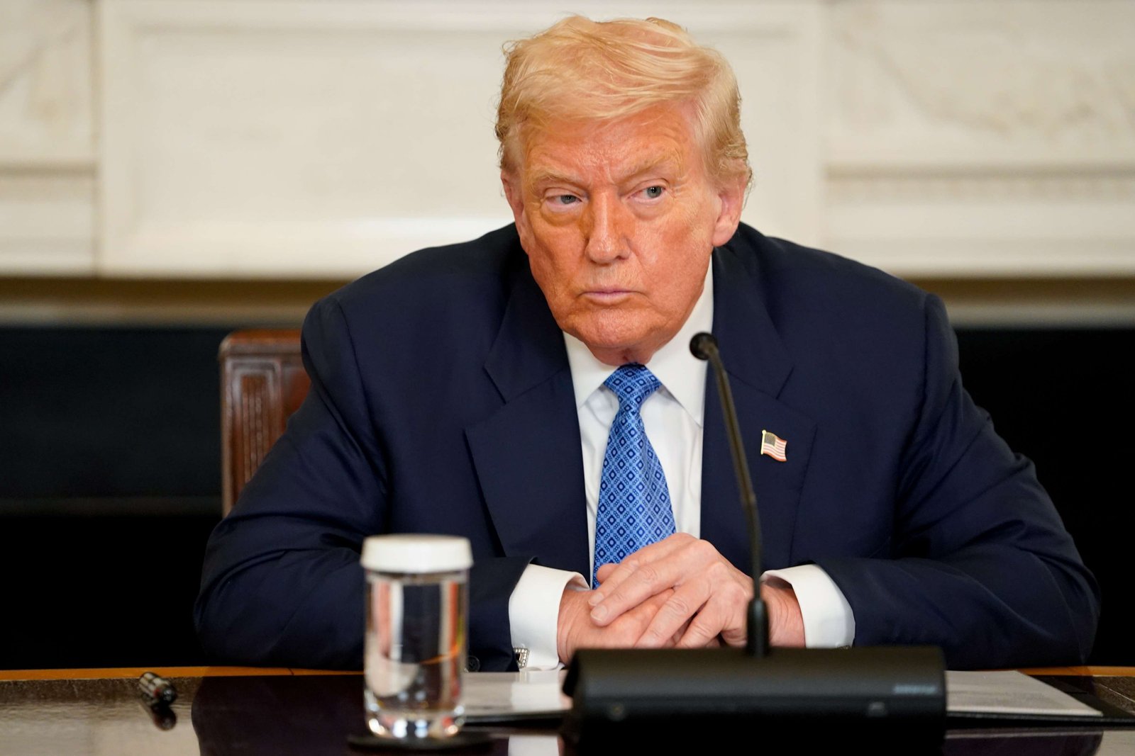 Trump, Air Force One'de konuştu