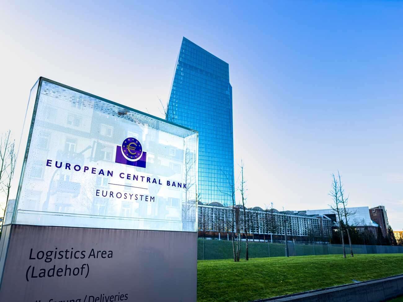 ECB/Kazimir: Enflasyonu sınırlamak için ilave sıkılaşma gerekiyor