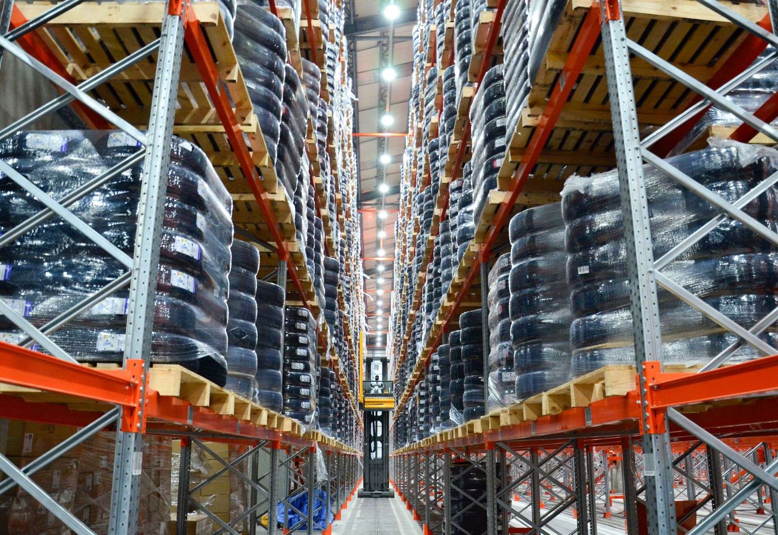 Dört ülkeden binek otomobili lastiği ithalatına damping soruşturması
