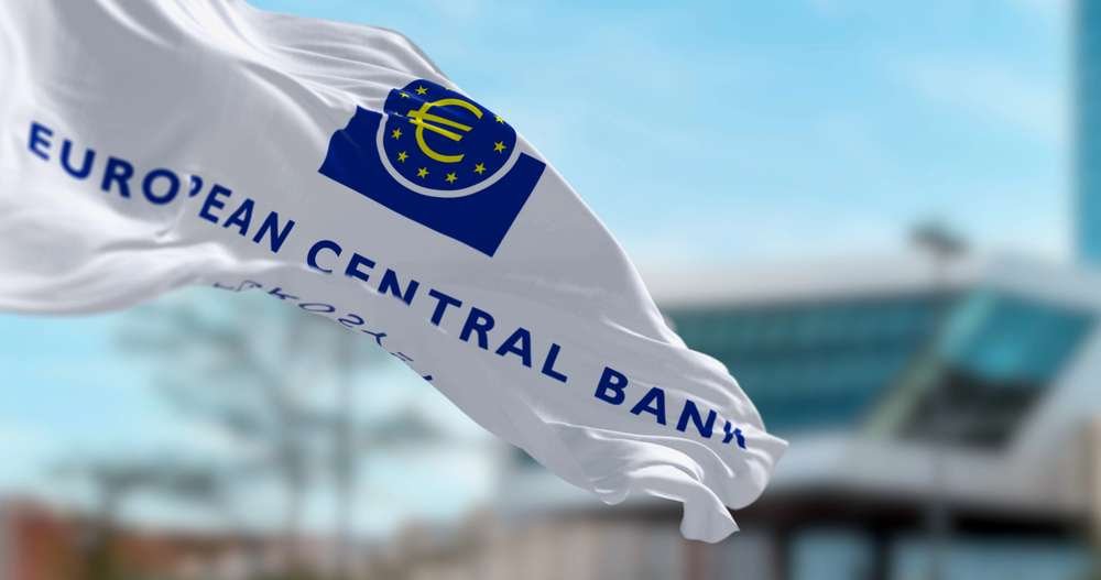 Ekonomistler ECB'nin yeni faiz artışı için Eylül ayını bekleyebileceğini düşünüyor