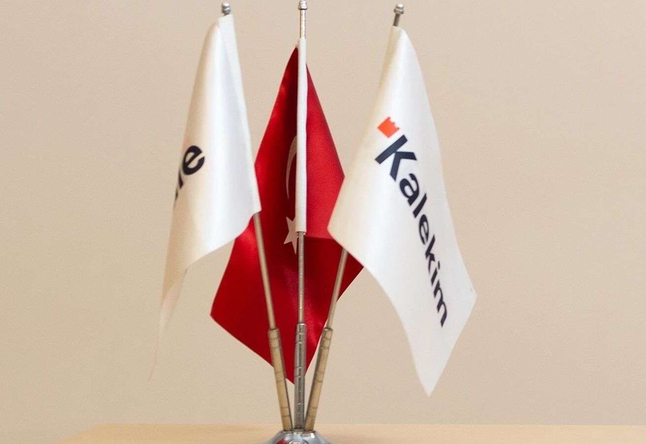 Kalekim, Irak ve Romanya'da iki varlık satıyor