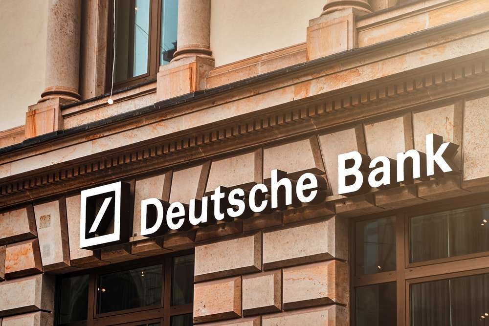 Deutsche Bank: Fed faiz artırırsa altın 3.800 dolara gerileyebilir