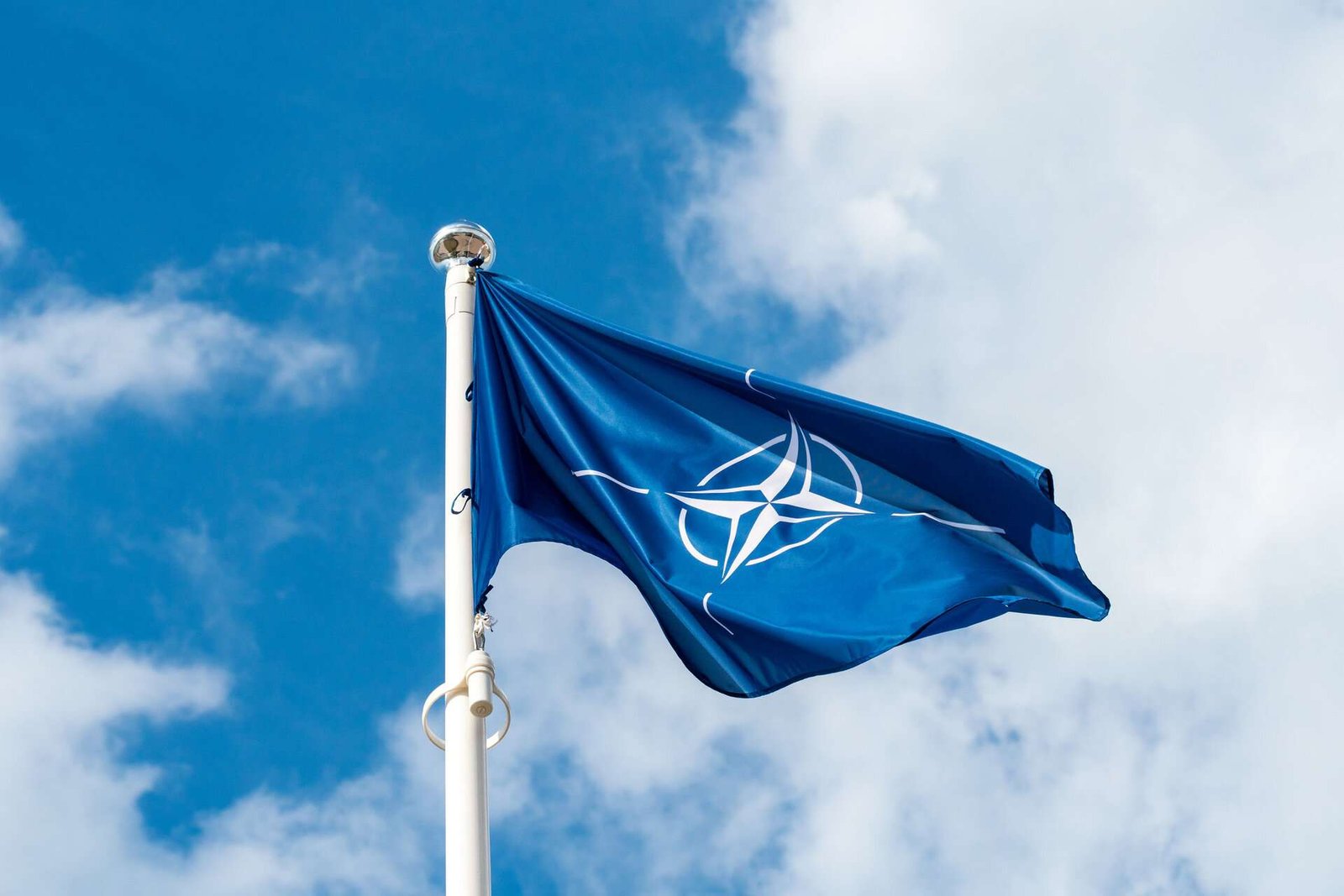 Rutte, Ankara'daki NATO zirvesi öncesi Trump ile görüşecek