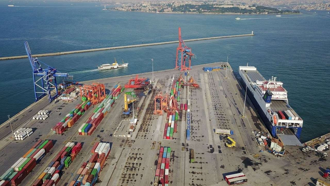 Bazı sanayi ürünleri ithalatına yönelik tarife kontenjanı düzenlemeleri Resmi Gazete'de 