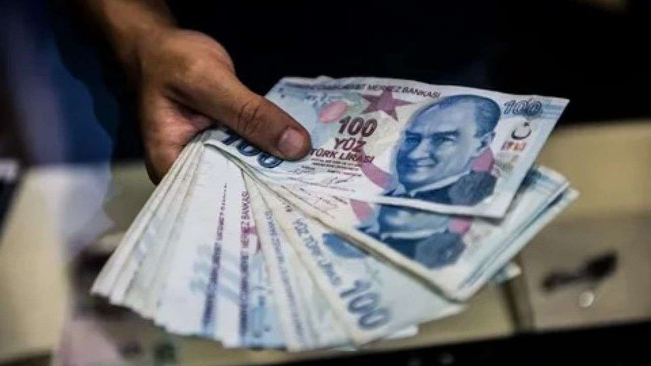 En düşük emekli aylığının 6 aylık enflasyon oranında artırılmasını da içeren kanun teklifi TBMM'de