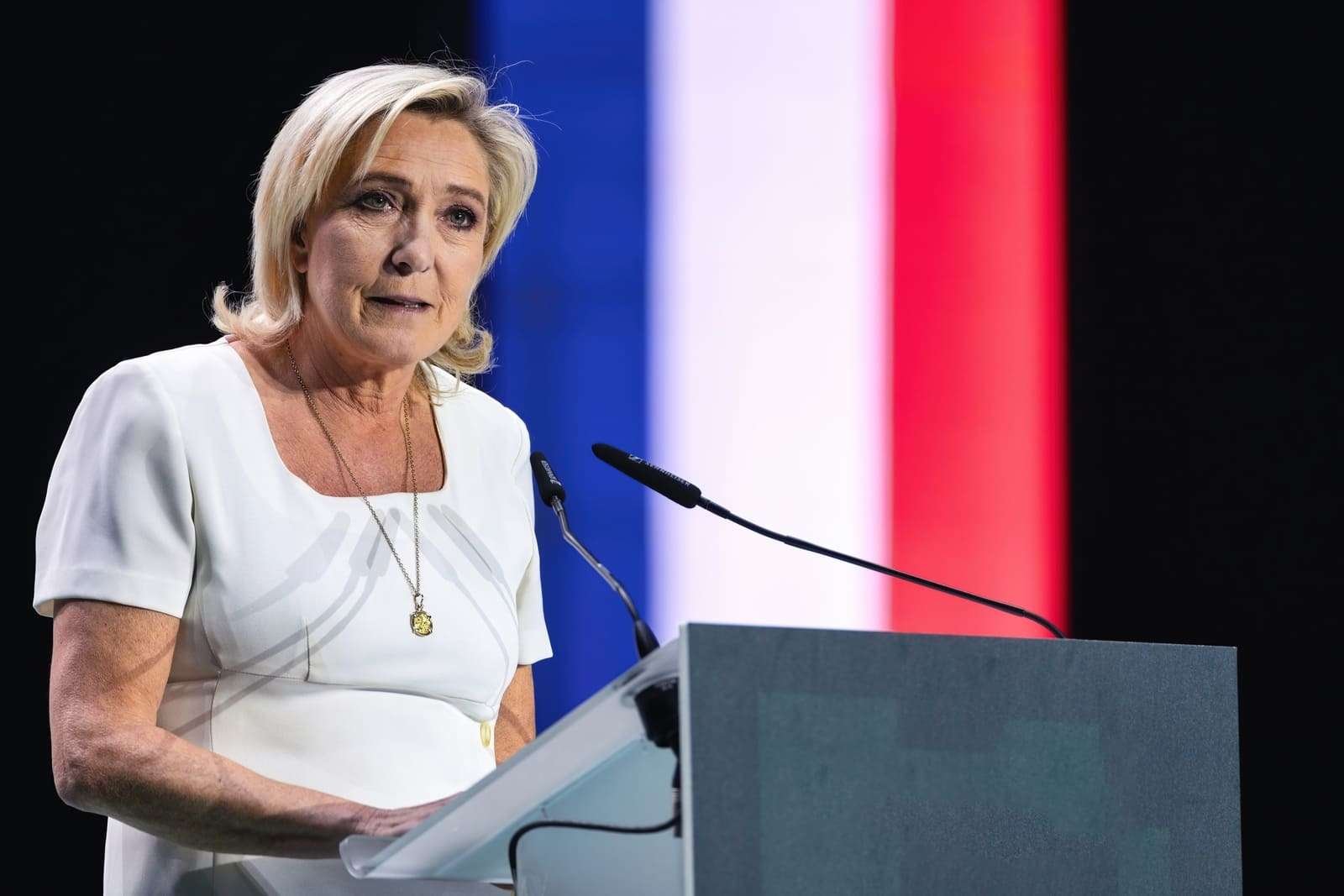 Fransa'da Le Pen'in cumhurbaşkanlığı seçiminde aday olmasının önü açıldı