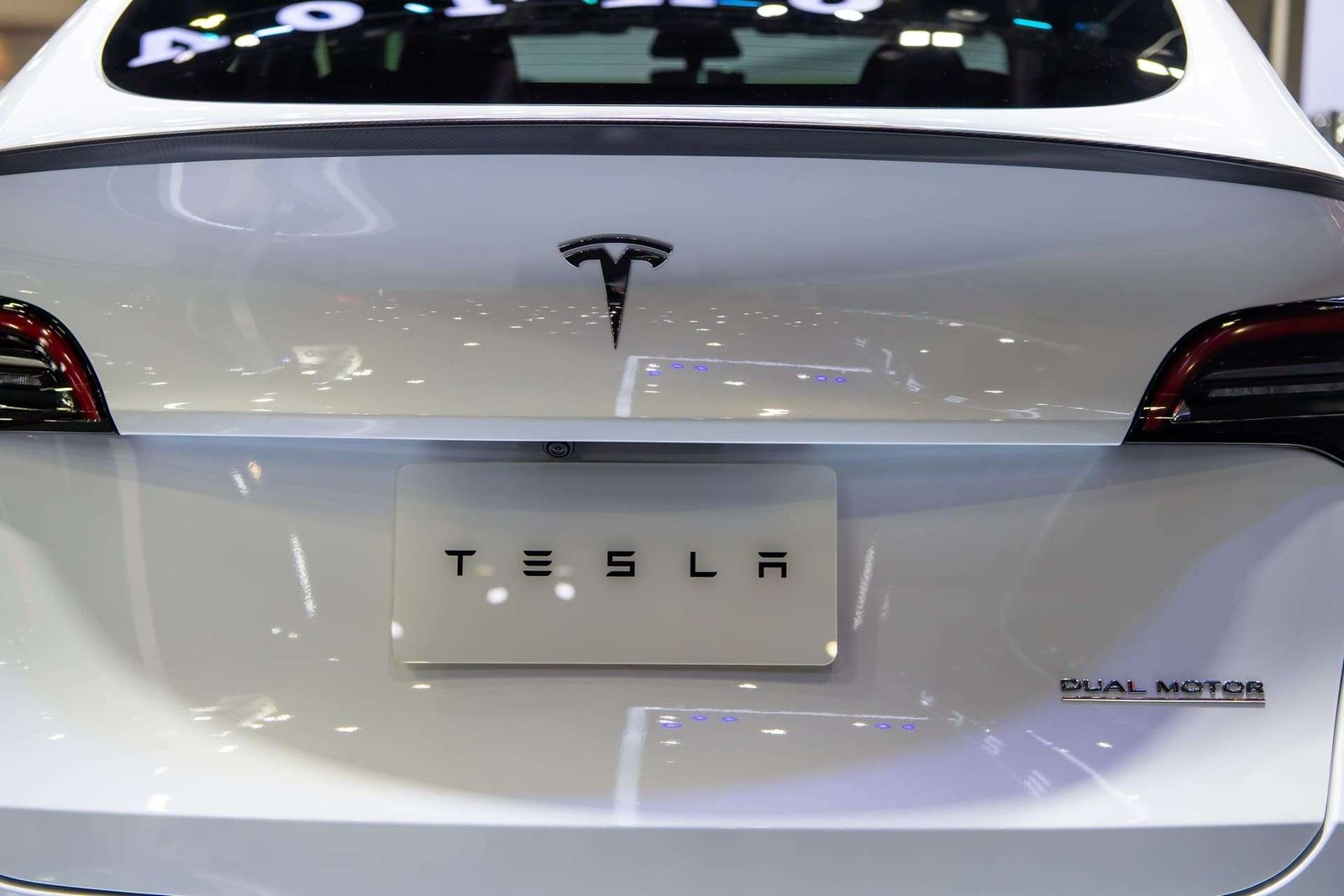 Tesla'da kar beklentiyi karşılamadı, hisselere sert satış geldi