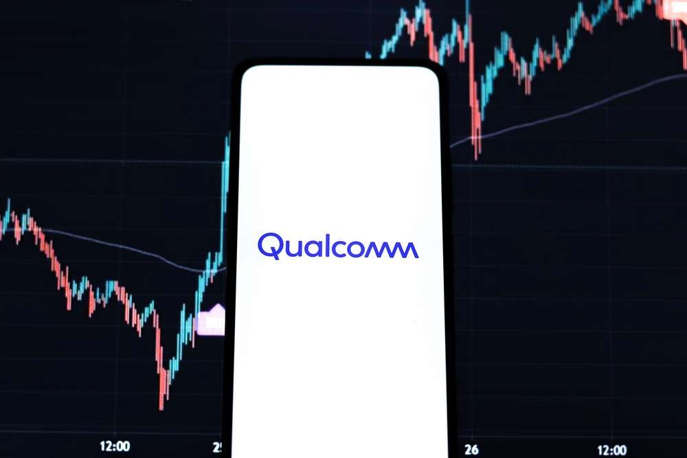 Qualcomm için hedef fiyatlar düşürüldü , Microsoft için beklentiler farklılaştı