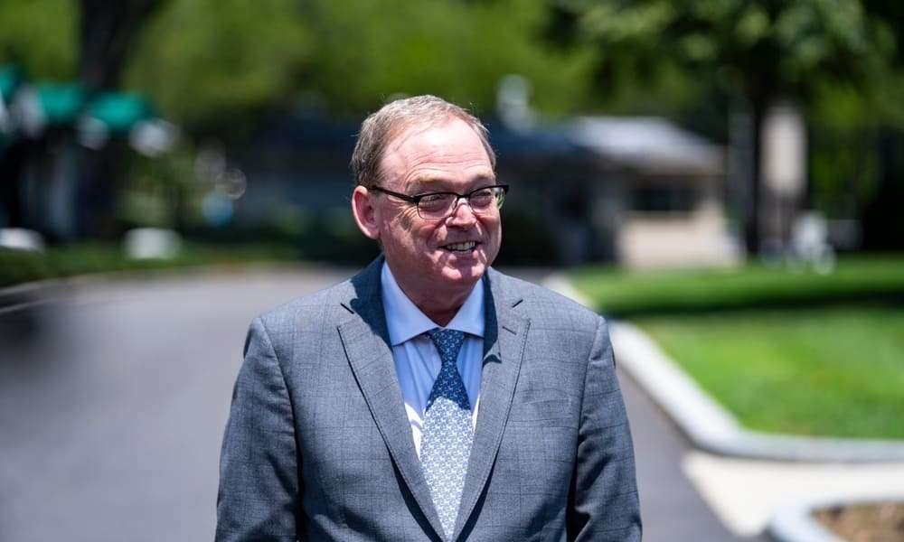 Hassett: Zayıf istihdamda kamu ve Dünya Kupası bağlantılı işler etkili oldu