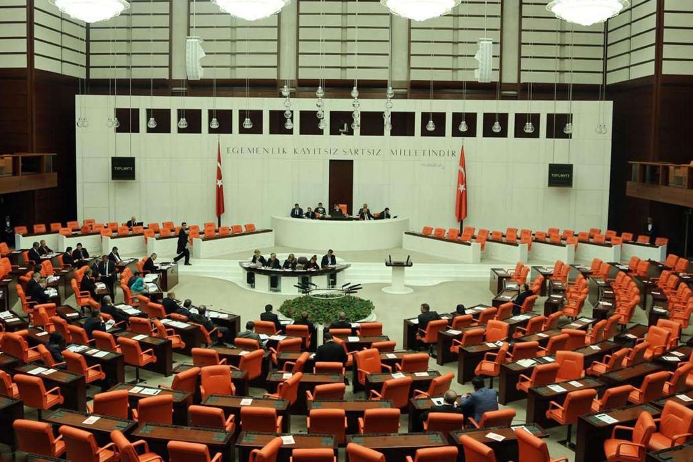"Milli Dayanışma ve Toplumsal Bütünleşmenin Güçlendirilmesi" teklifi Adalet Komisyonu'nda kabul edildi