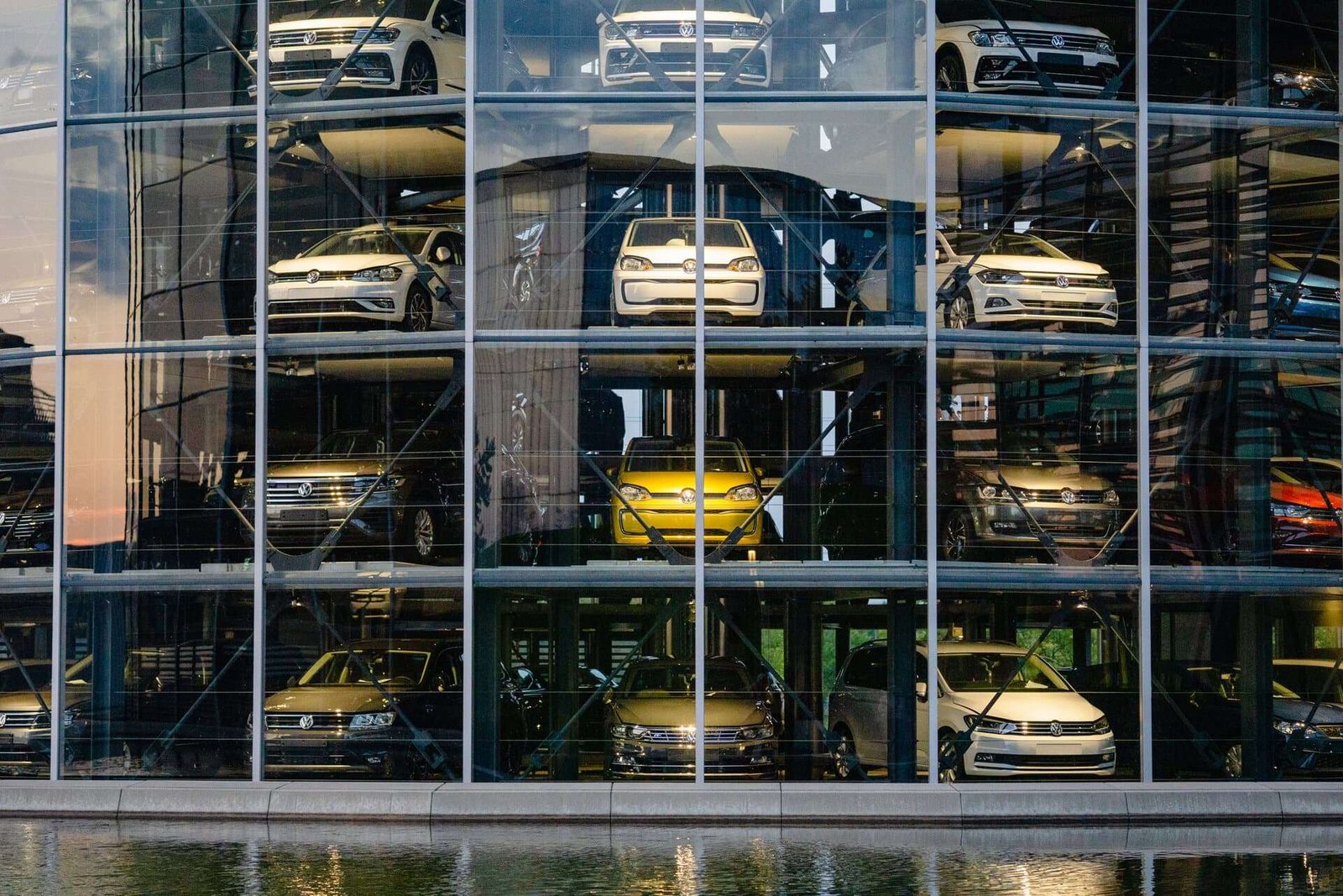 Volkswagen model sayısını yarıya indirecek