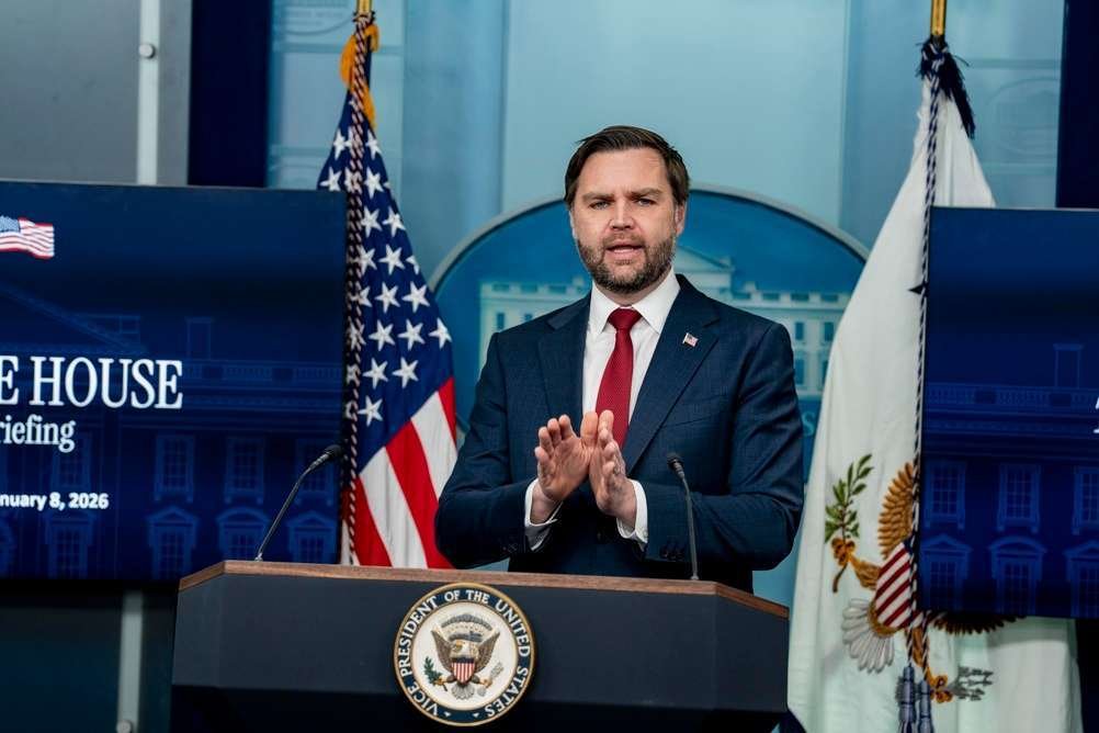 ABD/Vance: Venezuela petrol anlaşması üretimi sert artıracak, İran provokasyonları durdurmalı