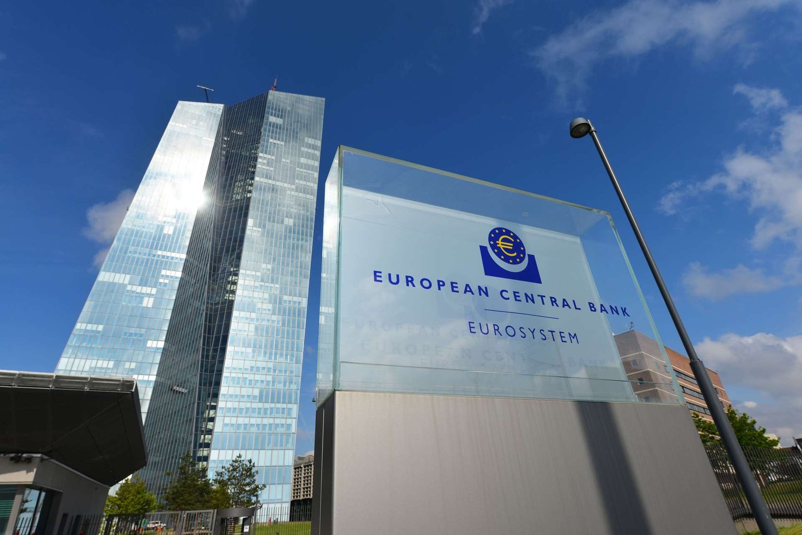 Makhlouf: ECB daha fazla faiz artışına hazır olmalı