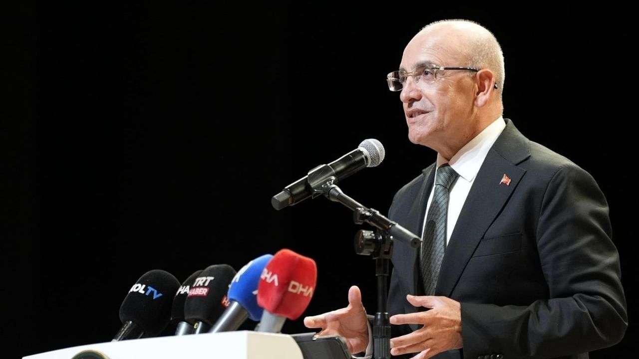 Şimşek'ten enflasyon ve kur mesajı: Daha esnek kur için şartlar henüz oluşmadı