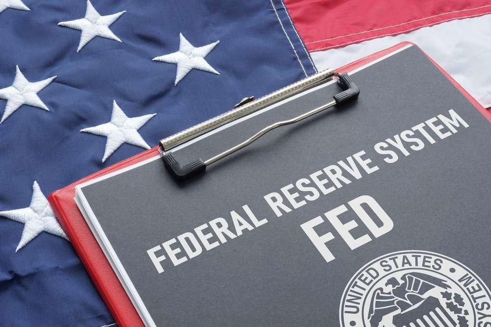 Fed/Barr: İlave faiz artırımı gerekebilir
