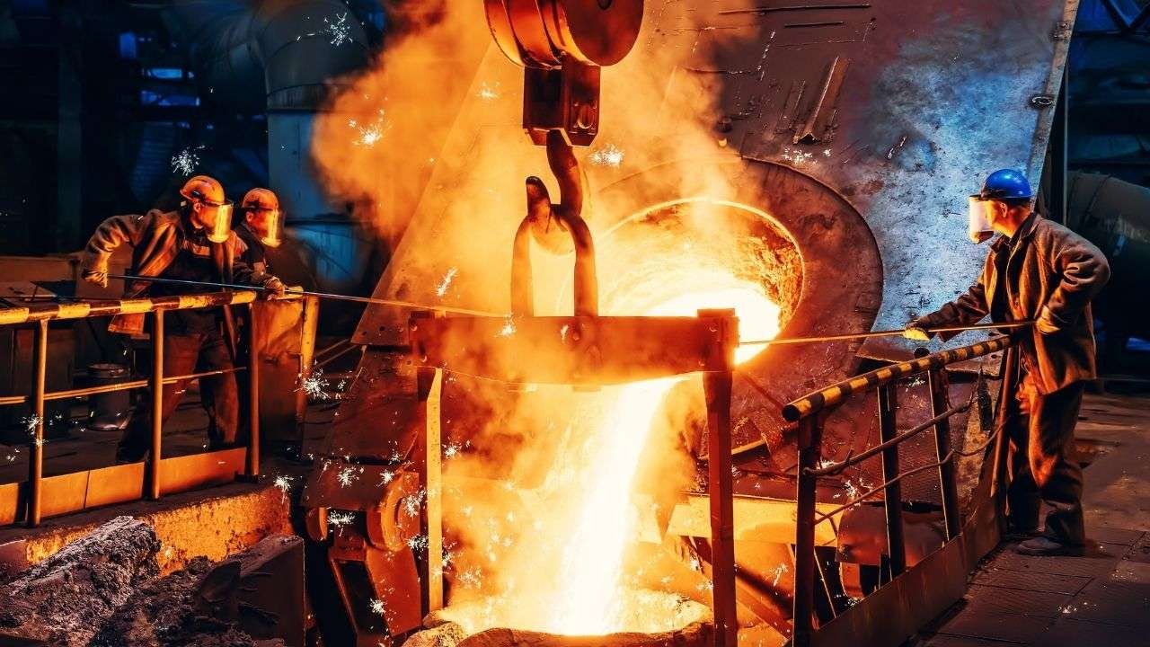 Coface: Enerji dönüşümü ve elektrifikasyon, 2035'e kadar bakır, nikel ve alüminyumda yapısal arz açığı yaratacak