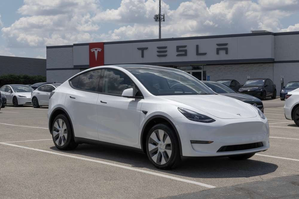 Tesla'nın üçüncü çeyrek teslimatlarının yüzde 7 gerilemesi bekleniyor