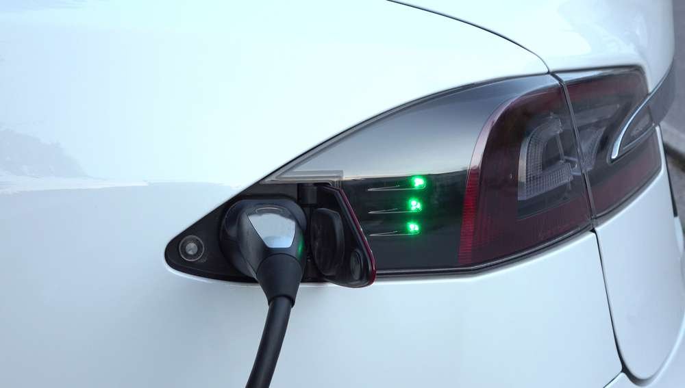 İngiltere'de elektrikli otomobil satışları rekor kırdı