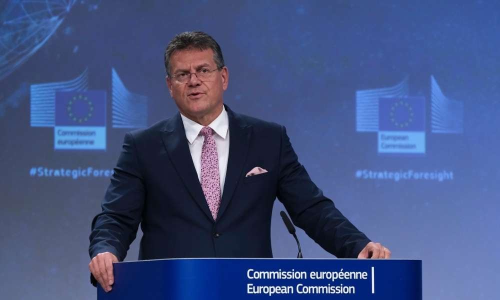 AB'den Çin ile ticarette uzlaşma mesajı: Sefcovic, hibrit araç ithalatında milyonlarca adetlik azaltımı gündeme getirdi